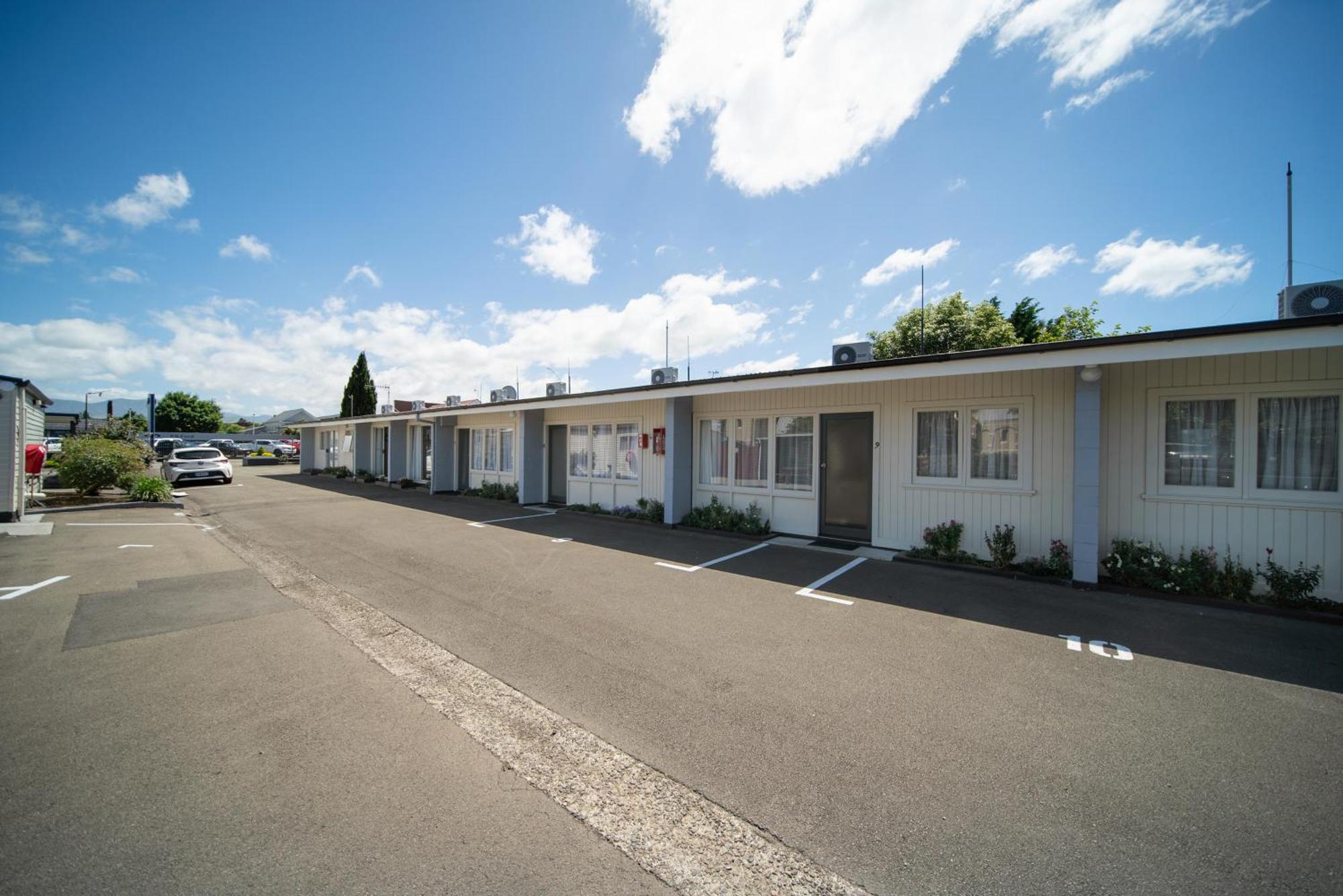 Viking Lodge Motel Tahoraiti Extérieur photo