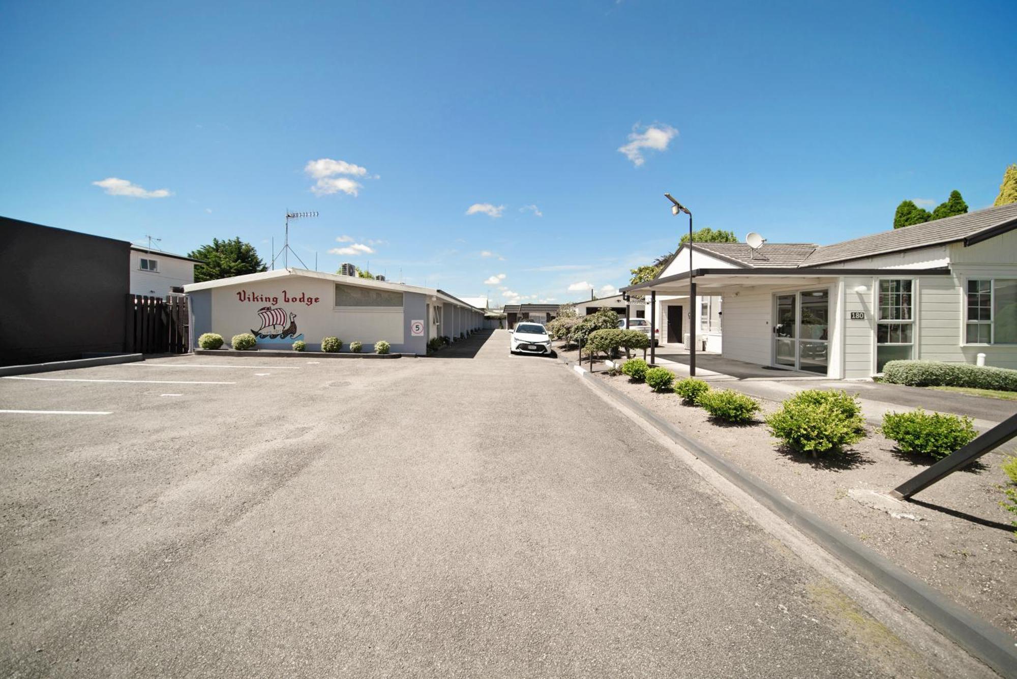 Viking Lodge Motel Tahoraiti Extérieur photo