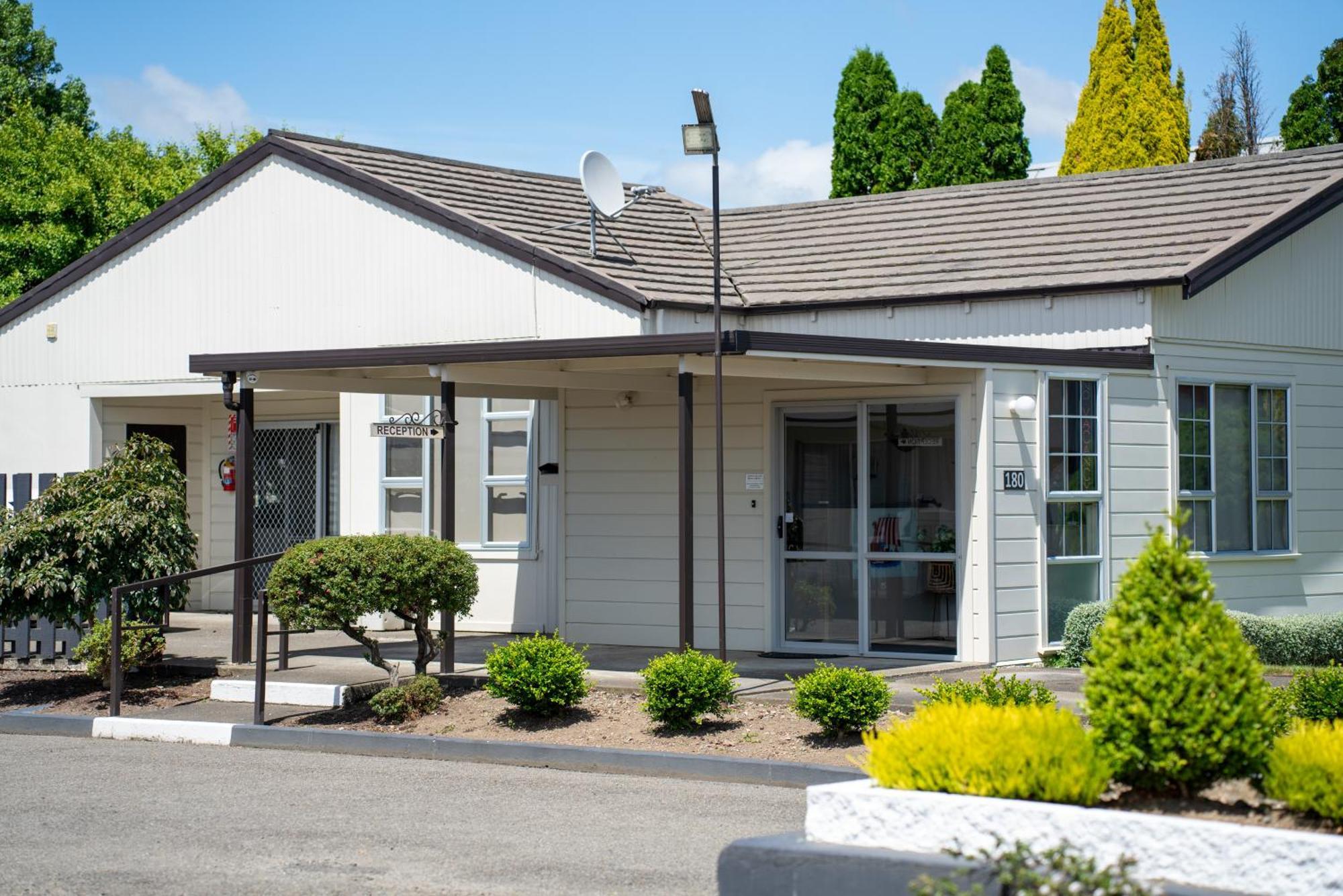 Viking Lodge Motel Tahoraiti Extérieur photo